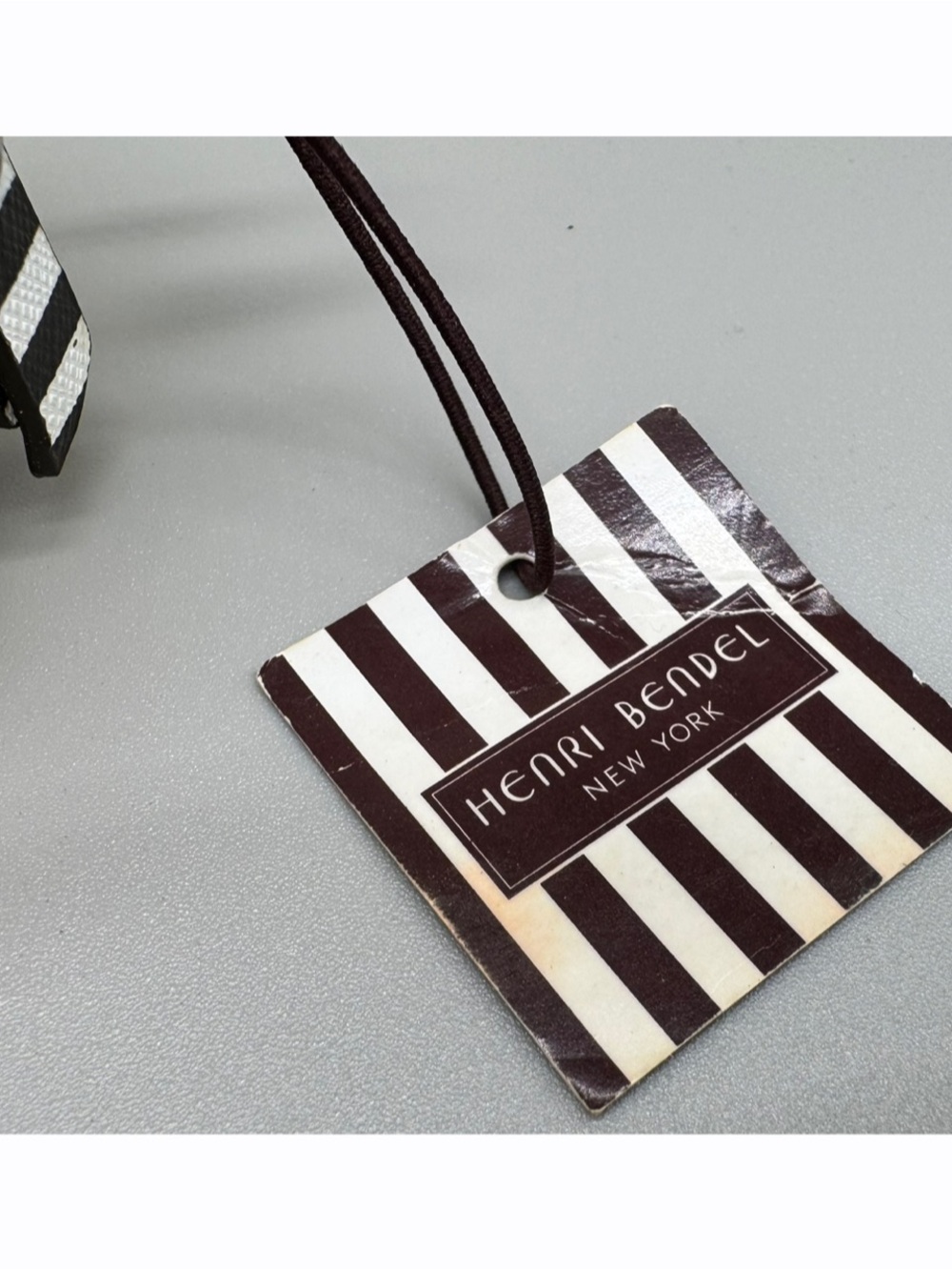 Henri Bendel Mini Ring Box Metallic Rose Gold Jewelry Case Striped Zip NWT - Picture 8 of 8